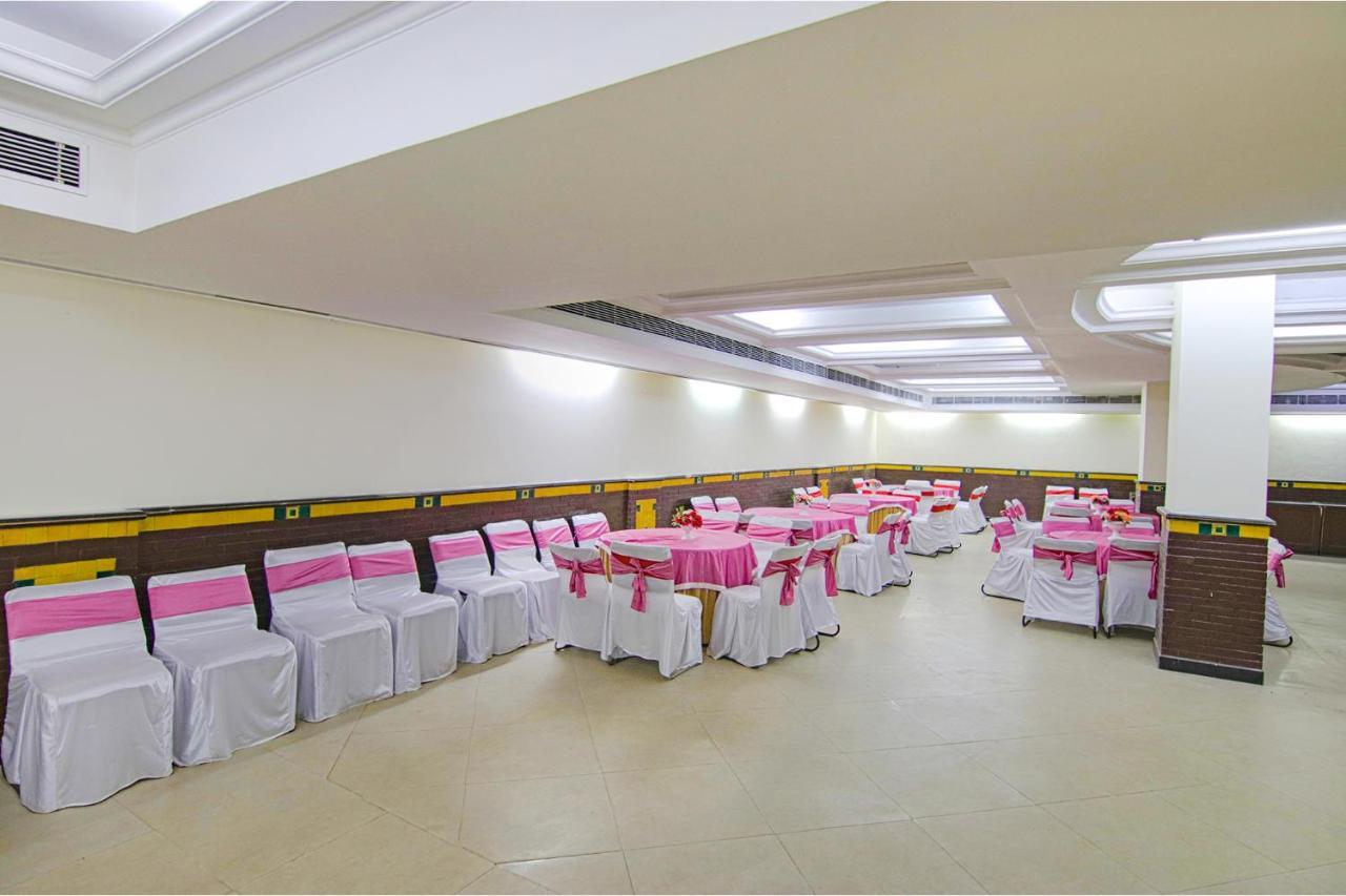 Fabhotel Town Pride Sohana Exterior photo